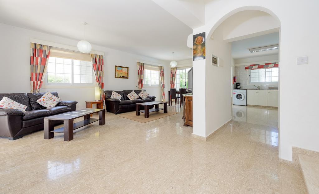 Merab Center Villas 圣纳帕 客房 照片