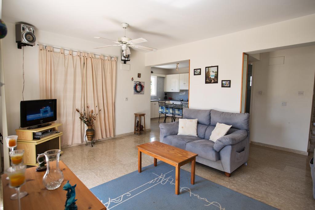 Merab Center Villas 圣纳帕 外观 照片