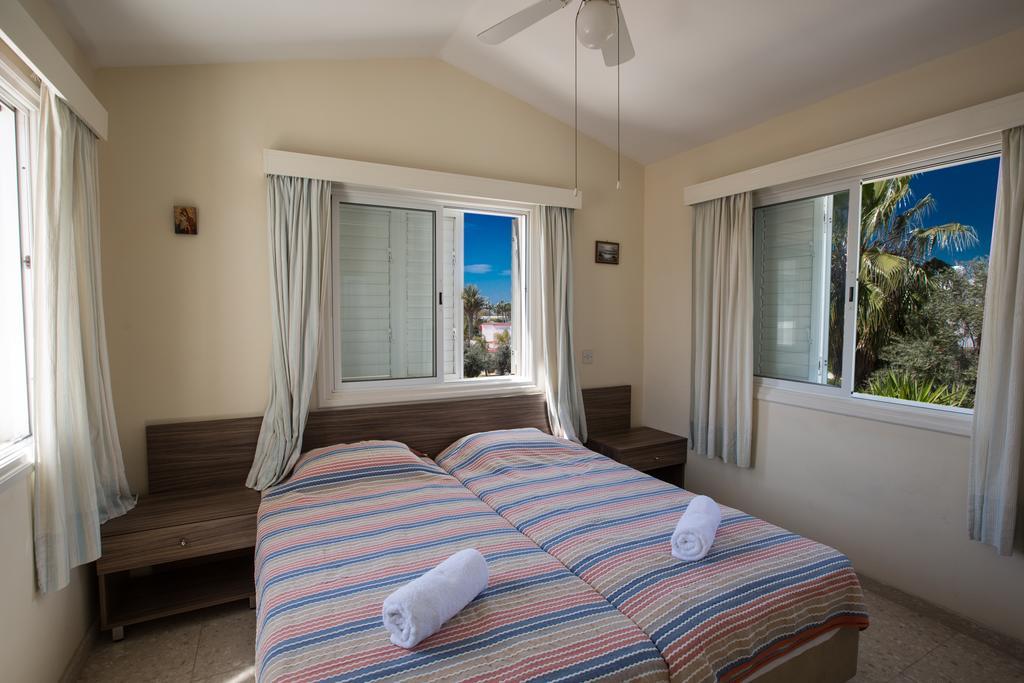 Merab Center Villas 圣纳帕 外观 照片